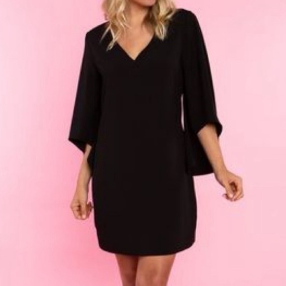 CROSBY by Mollie Burch Dresses & Skirts - Crosby by Mollie Burch Olivia Black Shift Dress Ruffle Sleeve Large